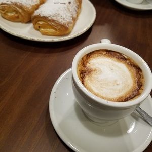 Meet your Posher, Laya